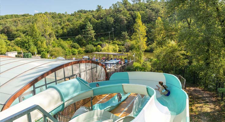 camping Val d'ussel espace aquatique, toboggan